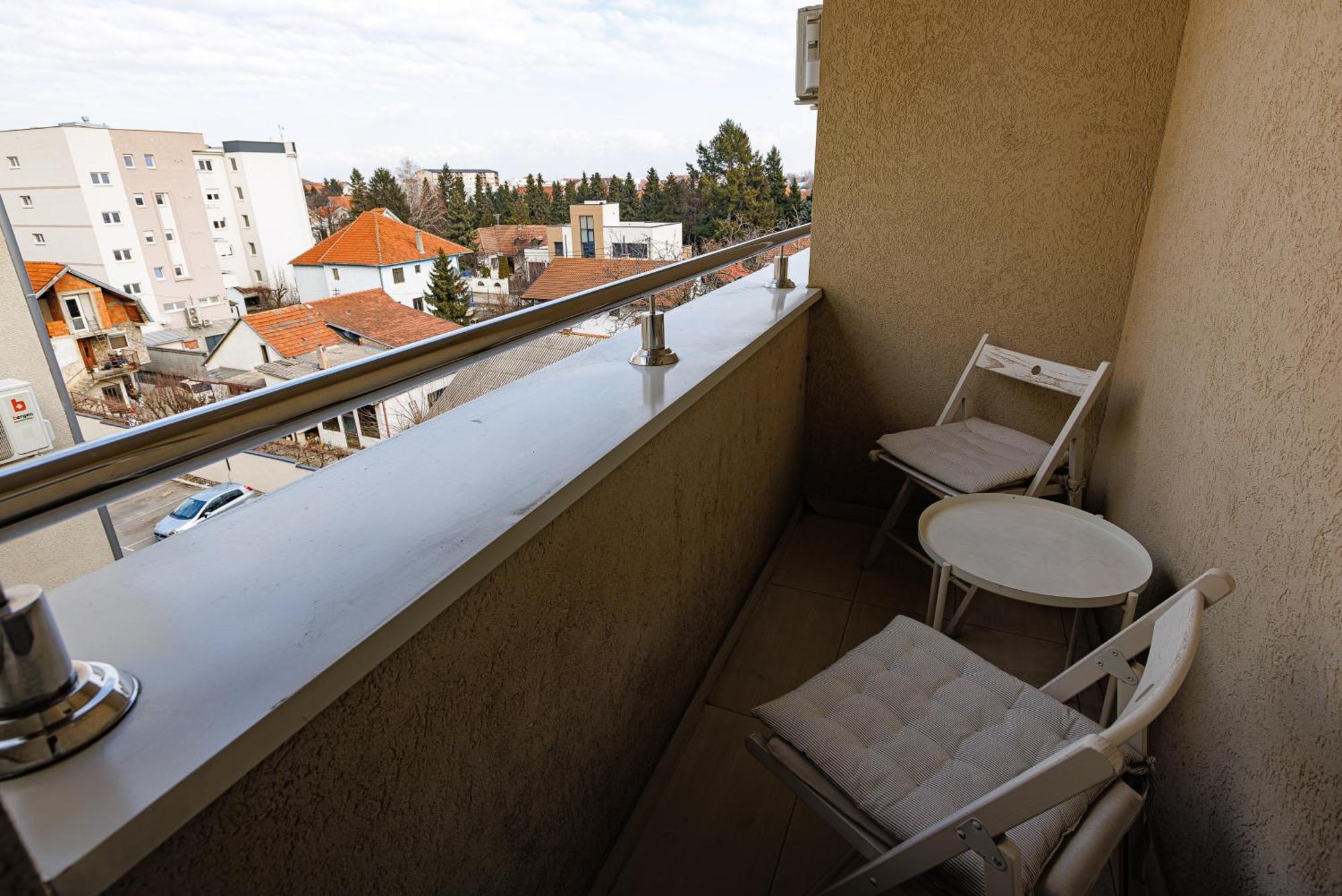 White Apartments Белград Стая снимка