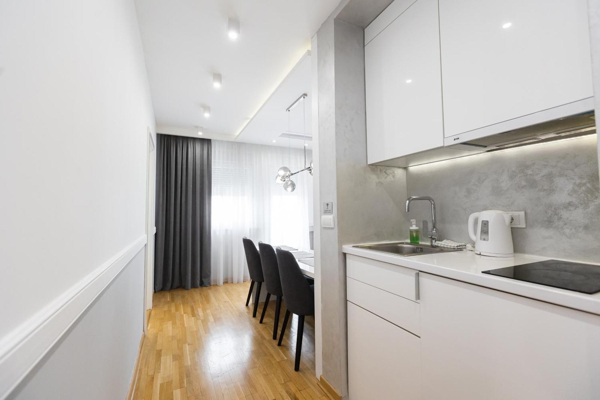 White Apartments Белград Стая снимка
